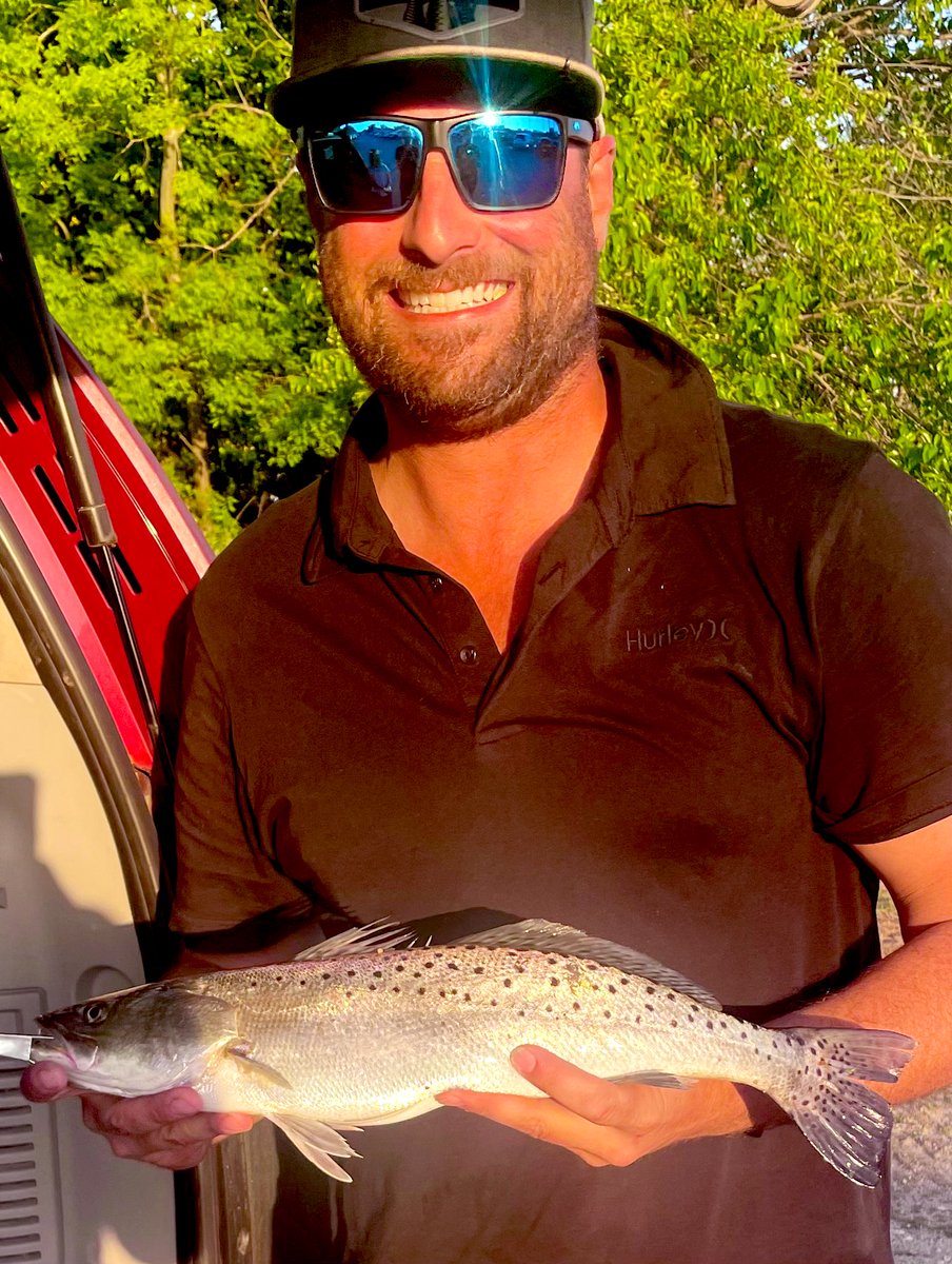 fishing_va's tweet photo. #springtime #spottedseatrout #fishing @BassAssassinLur @fishing_va https://t.co/ZB3ZAGSjDI