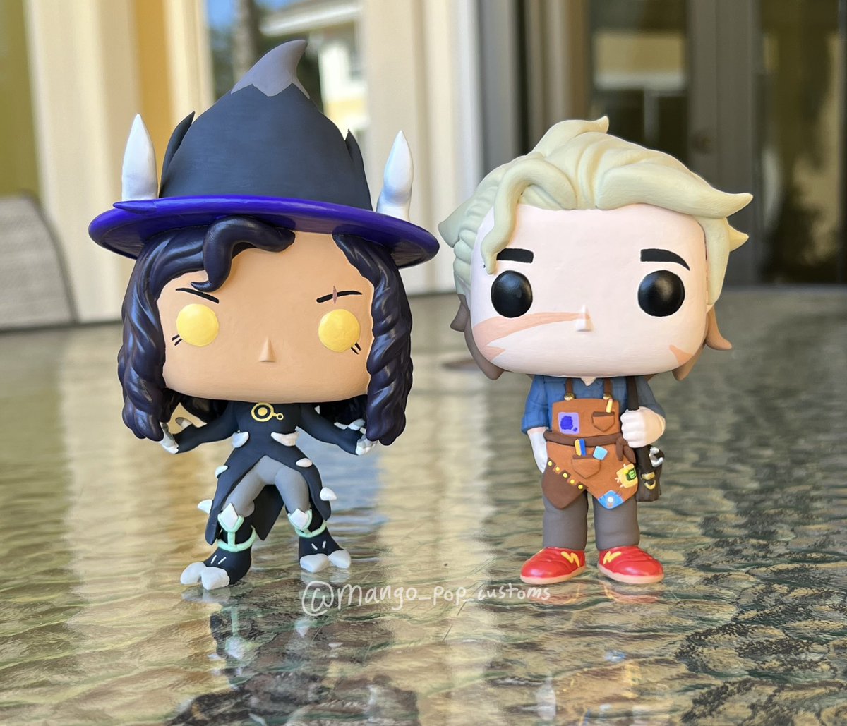 HOASlytherin's tweet photo. Finished up my Titan Luz and Epilogue Hunter custom pops! 🦉🏠🔮🧹 #customfunkopop #LuzNoceda #Hunter #Lumity #Huntlow #TheOwlHouse #OwlHouse @DanaTerrace @snarklator @childishgamzeno https://t.co/AMyh6pItOP