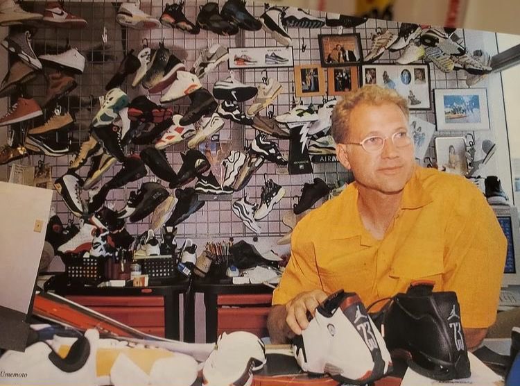 ComplexSneakers's tweet photo. Happy Birthday to “The Architect” Tinker Hatfield. 🐐 https://t.co/f59UnegJ72