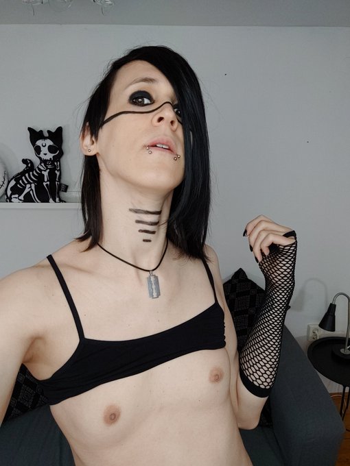 Check out my OF and stuff https://t.co/g0DT2gsOvj<a href="/tag/mvsales"class="tags"><span>#mvsales</span></a><a href="/tag/mvtrans"class="tags"><span>#mvtrans</span></a>