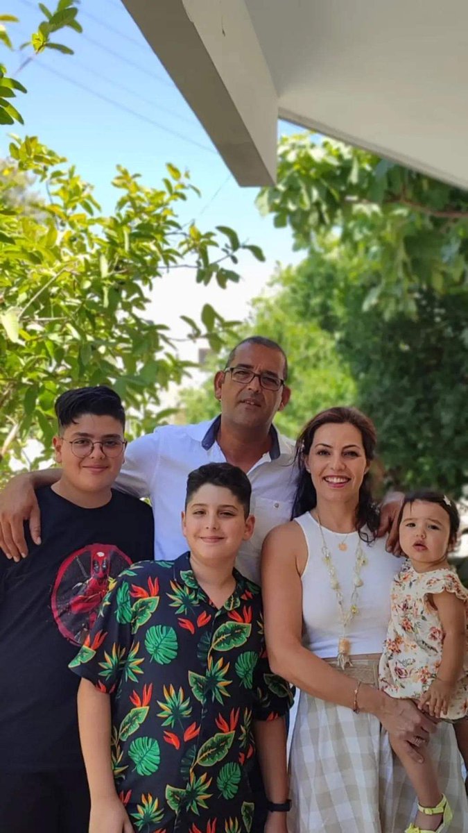 Seldakktc's tweet photo. Bu iki aslan parçasını aldınız... iki kardeşi kopardınız ailesinden... Kalleşsiniz Hainsiniz. Tek tek hesap vereceksiniz #isiasortakdavamız https://t.co/loY3thETPQ