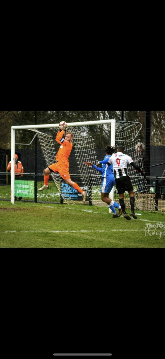 KacperKurylowi4's tweet photo. Season ✅
Ready for my next Adventure Next season 
Experience at step 2/3/4 and professional experience 
If anyone could help a DM would be Great ! 
#nonleaguefootball 
@Love_non_league 
@NonLeagueFScout 
@Goalkeepersofn1 
#freeagent https://t.co/QijbgEvY2y