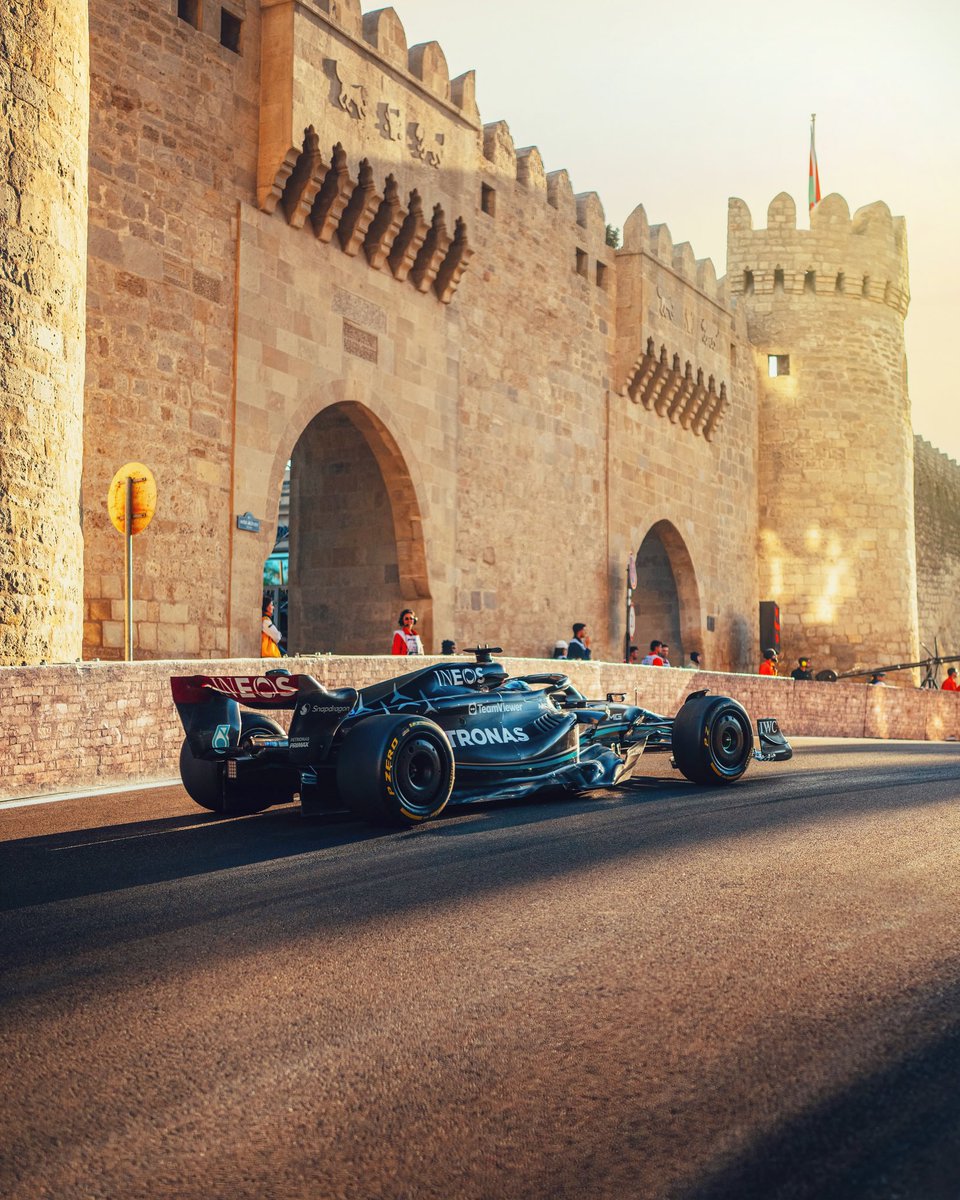 Castle, and a Dark Knight appears. #F1 #Formula1 #AzerbaijanGP