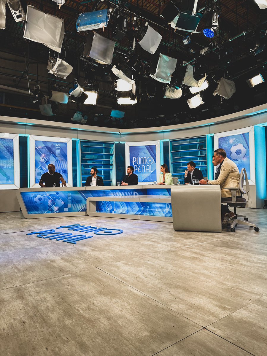 “Con lo que Matías Pérez gana en la AUF  nunca levantaría la mano a favor de los jugadores para parar el fútbol”

🗣️ Richard Morales en #PuntoPenalEnEl10