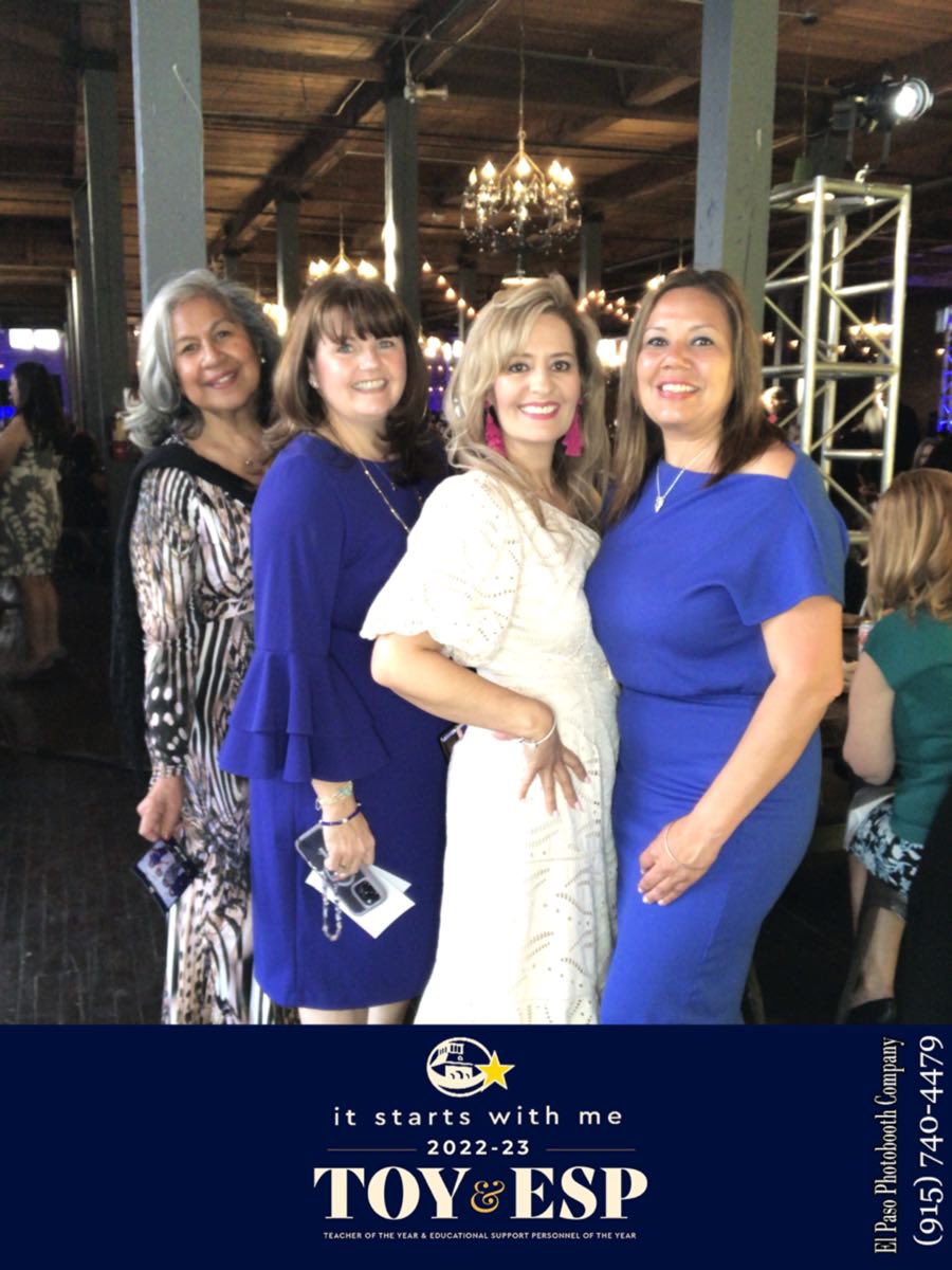 hillery_smith's tweet photo. Congratulations to Rivera Elementary’s Teacher, Dianna Ferriter, for being named El Paso ISD Elementary Teacher of the Year 2023! 🎉♥️🥰 You are the perfect representation of @ELPASO_ISD
#itstartswithus
#WeLeadTx
#212mentality
@DsayavedraEPISD
@NancyTovarWH
#RiveraRocks https://t.co/9AgGNLTVmM