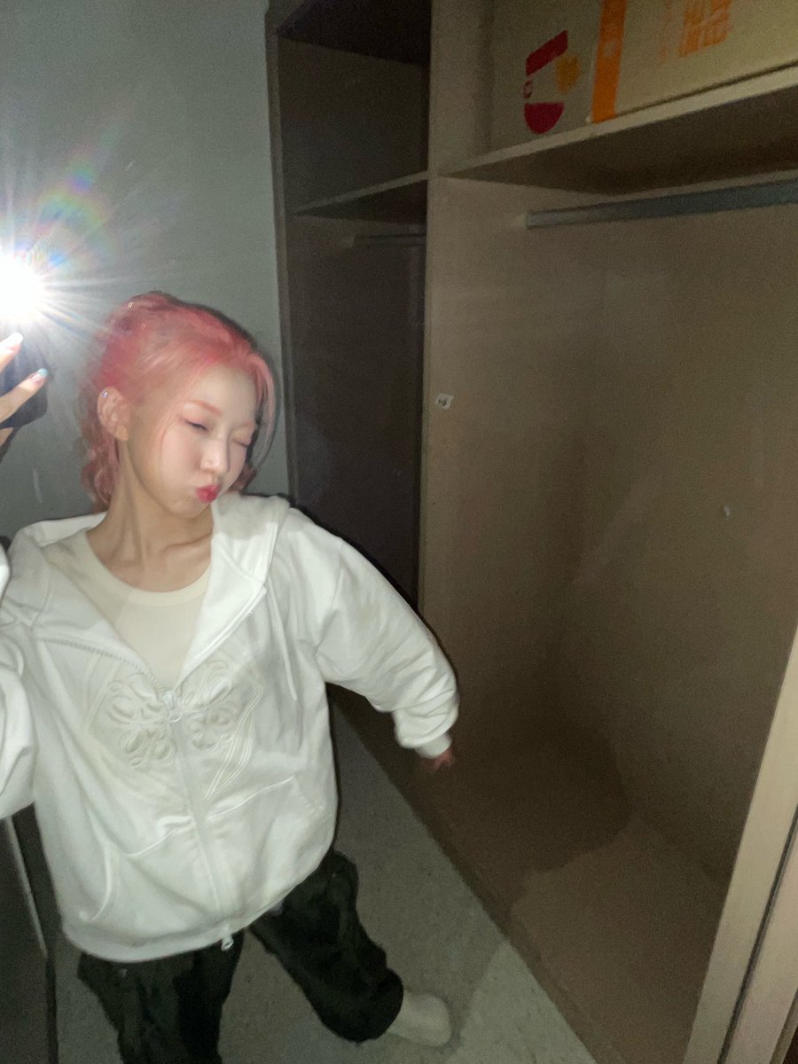 youibun's tweet photo. bbl update ♡ https://t.co/KAktfJ6hHC