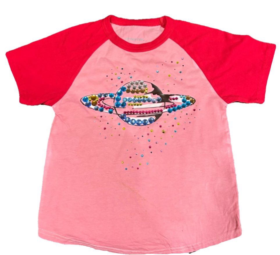 concertleaks's tweet photo. giveaway!! 

one winner will get the satellite baby tee from @beatlesrry (any size) 

to enter: 
• retweet
• follow @beatlesrry and @concertleaks

winner will be picked at noon today (PST)! https://t.co/ddmejuxTrM