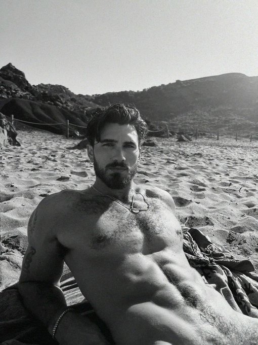 spain last summer 🌊 again soon https://t.co/ilqCBW9L8h