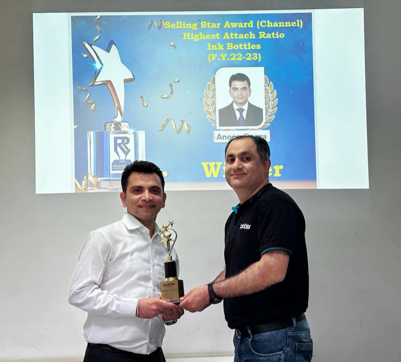 dograanoop87's tweet photo. I'm humbly Thankful to  #BrotherIndia for Two Selling Star Award FY22-23. i would like to extend Gratitude to my Boss Ashish Kalra San, all the Team and  Partners for their Guidance and support. 
ofcourse, Deeply Thankful to my parents and family as their blessings are fuel 4 me. https://t.co/67vHxOVQp8