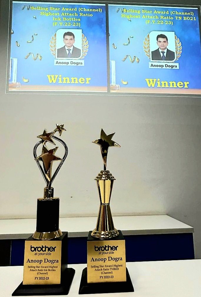dograanoop87's tweet photo. I'm humbly Thankful to  #BrotherIndia for Two Selling Star Award FY22-23. i would like to extend Gratitude to my Boss Ashish Kalra San, all the Team and  Partners for their Guidance and support. 
ofcourse, Deeply Thankful to my parents and family as their blessings are fuel 4 me. https://t.co/67vHxOVQp8