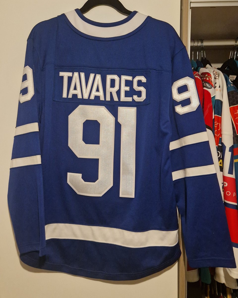 ChrisTor1967's tweet photo. And who says off season is boring...
Leafs through to 2nd round first time since 04 and gb games with some of the giants. Hard to wack https://t.co/4BcpgagPJI