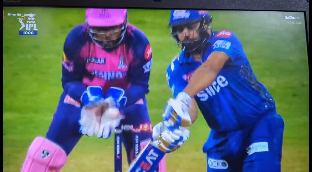 yugeshroyal1's tweet photo. Stopped watching the game here 🤡 its his glove for fak sake. ball wasn't even close to off stump but the leg stump bail was dislodged 😭 

bad day man @ImRo45 
 #MIvsRR https://t.co/a0eJlqooAp