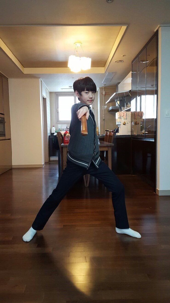 แม่บอกให้เป็นเสาหลักของบ้าน