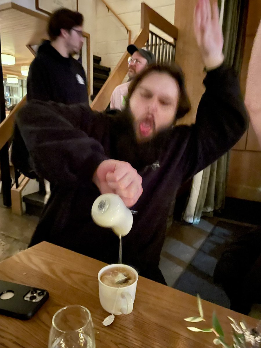 Yomo tweet media