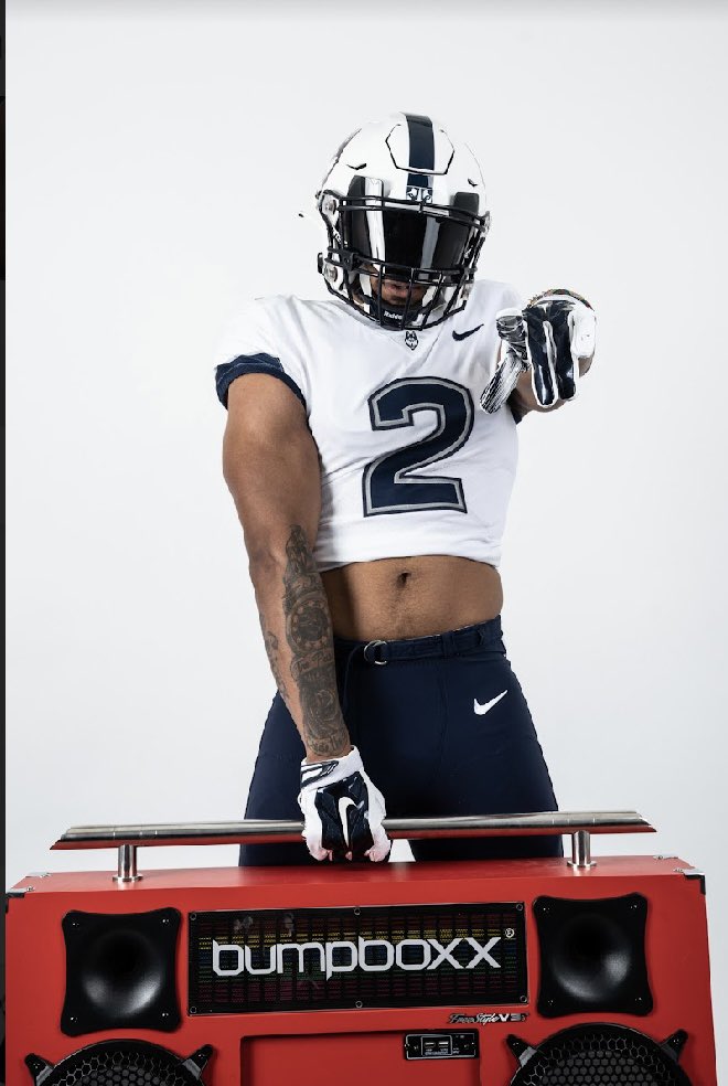 I had a very great trip out to <a href="/UConnFootball/">UConn Football</a> very blessed to announce I’ve received an offer to ball for UCONN‼️ <a href="/CoachDiabate/">Siriki Diabaté</a> <a href="/CoachJimMoraFB/">Jim Mora</a>