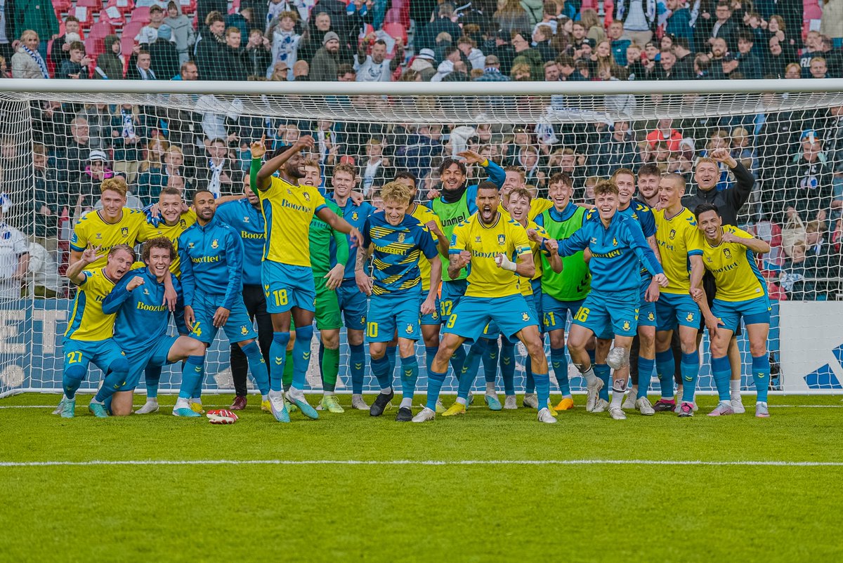 BrondbyIF's tweet image. 𝗦 𝗘 𝗝 𝗥 𝗦 𝗙 𝗢 𝗧 𝗢! 😄 📸 ✔️

#Brøndby