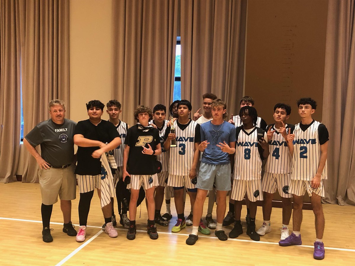 coachfallis5's tweet photo. 3-0 yesterday. Brought home the 'chip. Great group of kids,  growing and getting better each day. @RJGolda https://t.co/QQKRg9H3sM