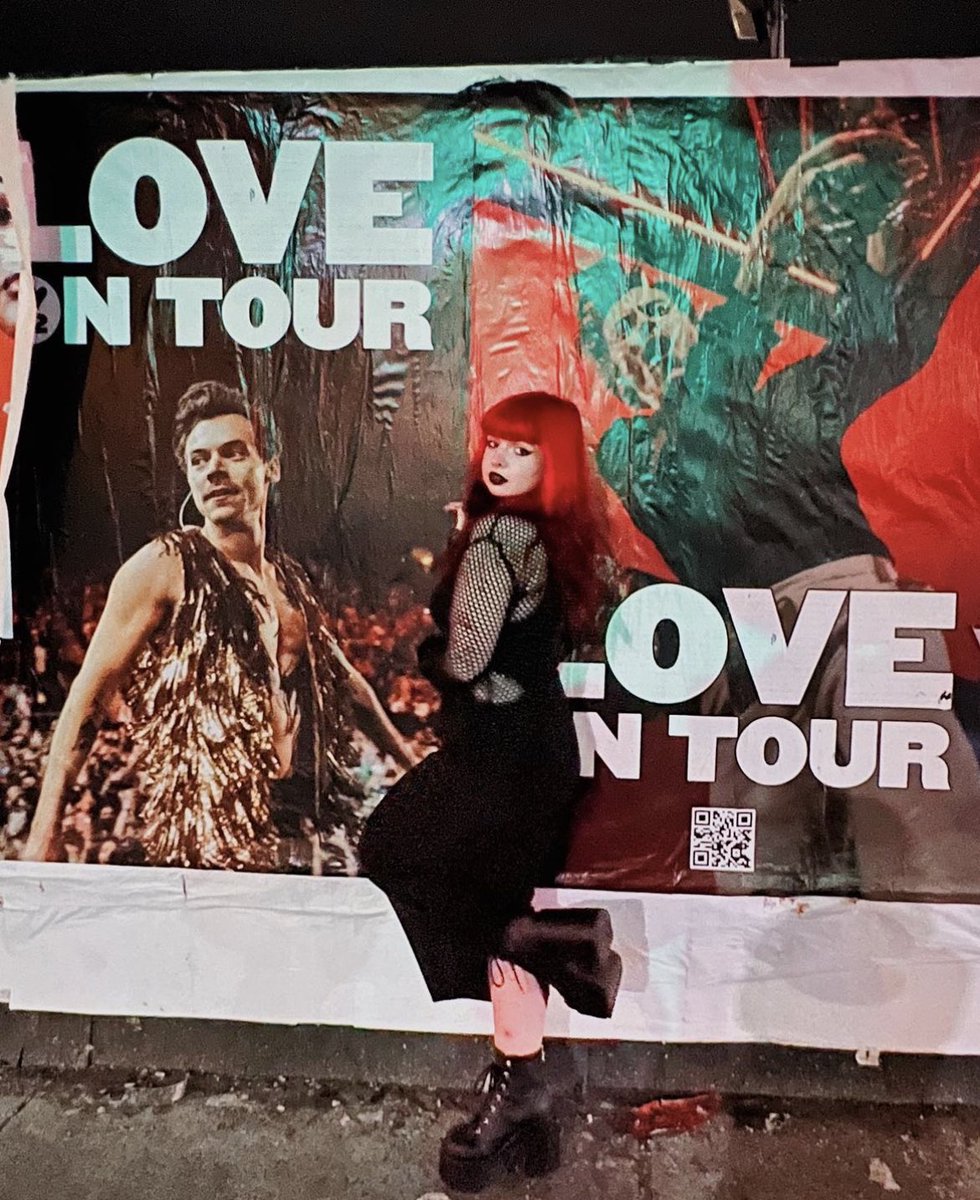 hi twitter! it’s been almost a year so it’s time to admit i’m one of the people who stole a LOT poster in nyc! it was my 21st birthday and i have taken the best care of the poster as i could <3