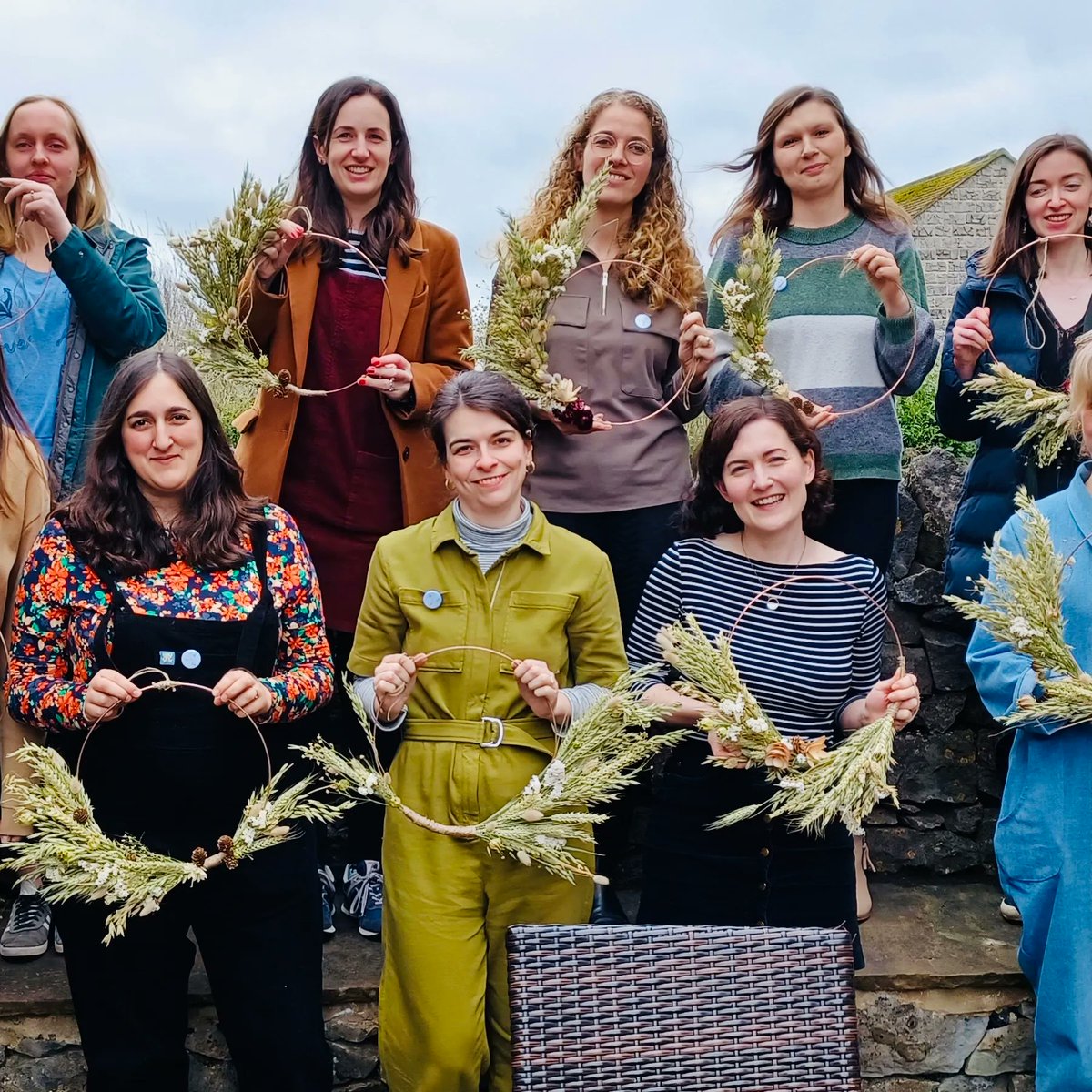 The_crafty_hen's tweet image. Eco friendly,  refined Wreaths for home or wedding decor 🌾 🌸 

Dried Floral Wreath making is our newest activity and it’s certainly proving popular with you Crafty Hens! 

Find out more here👇 
thecraftyhen.co.uk/workshop/susta… 

#craftyhen #ecocraft #sustainablecraft