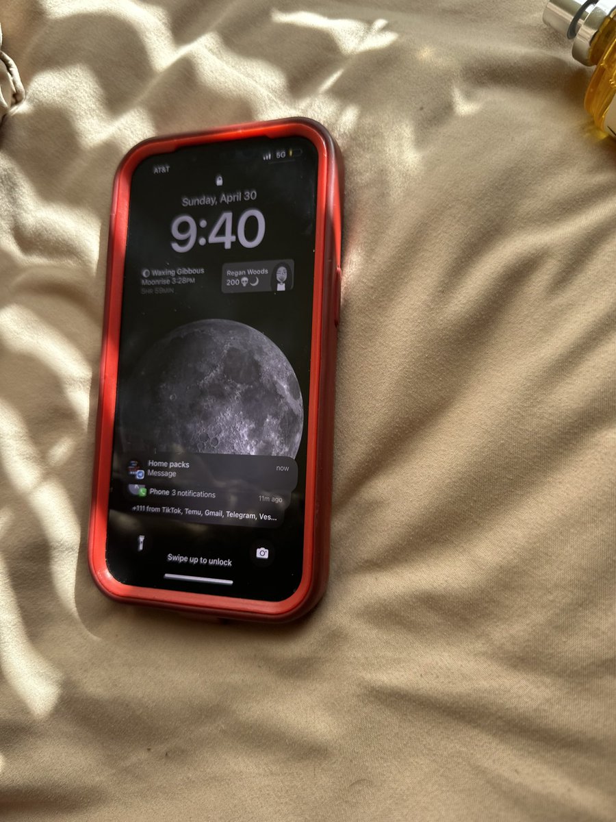 iiamdjnell's tweet photo. Lost phone from #UnderTheInfluence3 dm me https://t.co/iSoswGT8kN