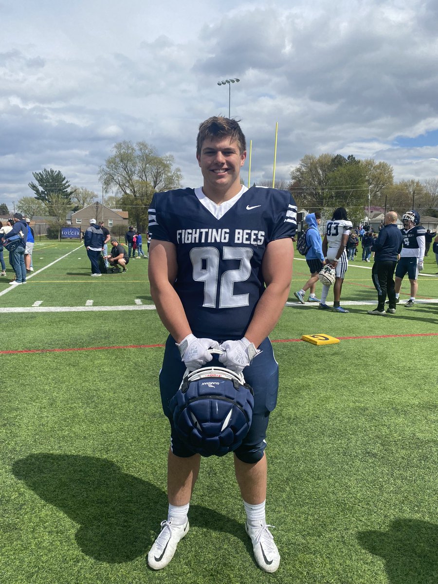 jody_luttrell's tweet photo. Spring Football at St Ambrose University. 🏈❤️ @Johnnyluttrell3 https://t.co/HAnB1R9FHD