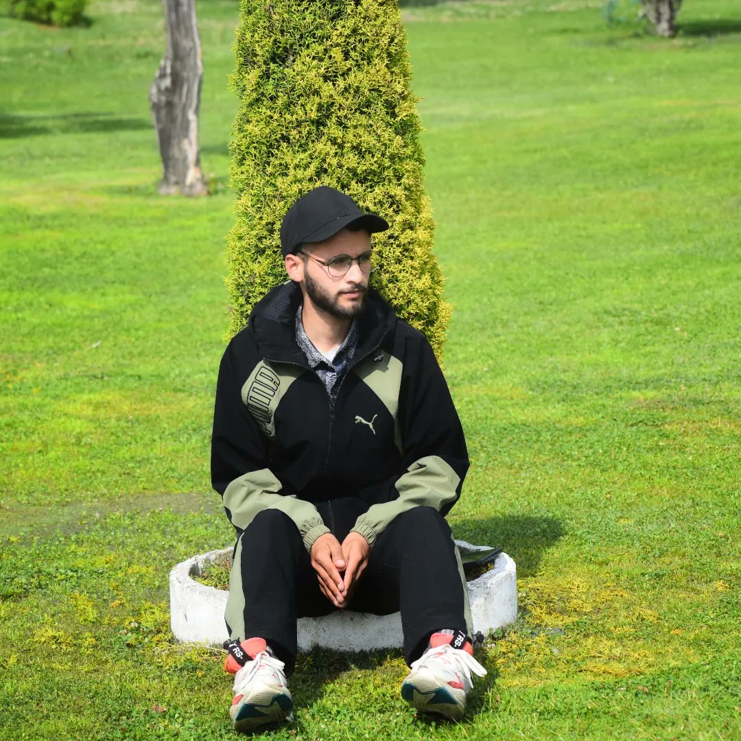 SheikhZakir01's tweet photo. Be SiMpLe EnoUgH To FeeL tHe TrUe JoY oF LiFe. https://t.co/AmyIRVeojz