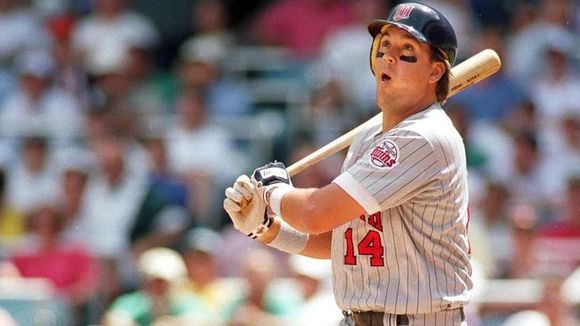 TwinsAlmanac's tweet photo. Kent Hrbek had six-straight multi-hit games between April 24th and 30th, 1988, going 13-for-24 (.542) with nine of those 13 hits going for extra bases (five doubles and four homers). https://t.co/c2veLJP8nv