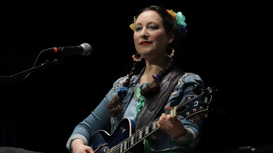 WATCH @rachaelsage's full performance of 'Sleep When I'm Tired' on Mountain Stage! Now available on Live Sessions by NPR Music: buff.ly/3nd72pP