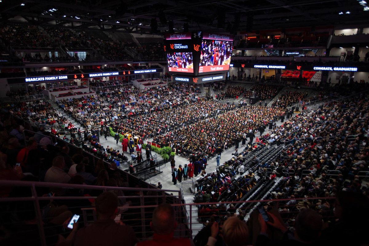 uofcincy's tweet image. Congratulations to the class of 2023. You've earned this moment! 🎓 ⁣
⁣
We celebrated a record of 7,231 graduates in three days of ceremonies. Check out our commencement recap.

🔗:  on.uc.edu/3LBey77 #UCGrad23