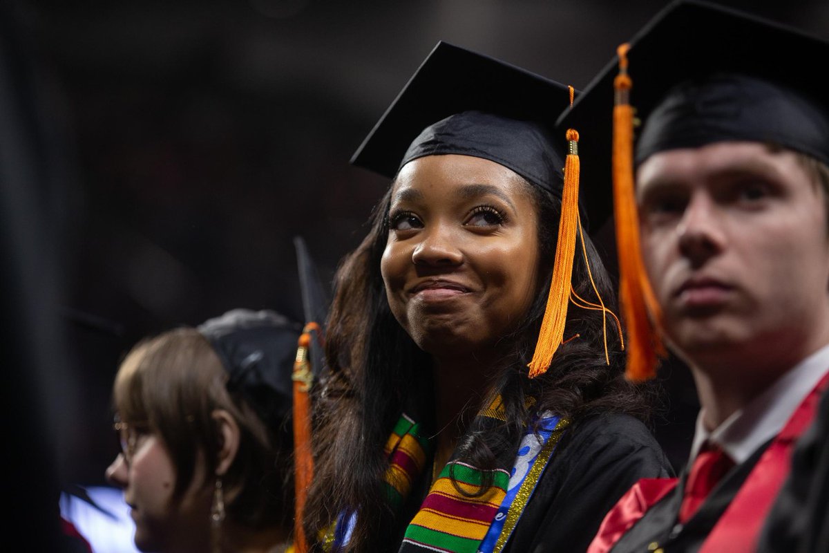 uofcincy's tweet image. Congratulations to the class of 2023. You've earned this moment! 🎓 ⁣
⁣
We celebrated a record of 7,231 graduates in three days of ceremonies. Check out our commencement recap.

🔗:  on.uc.edu/3LBey77 #UCGrad23