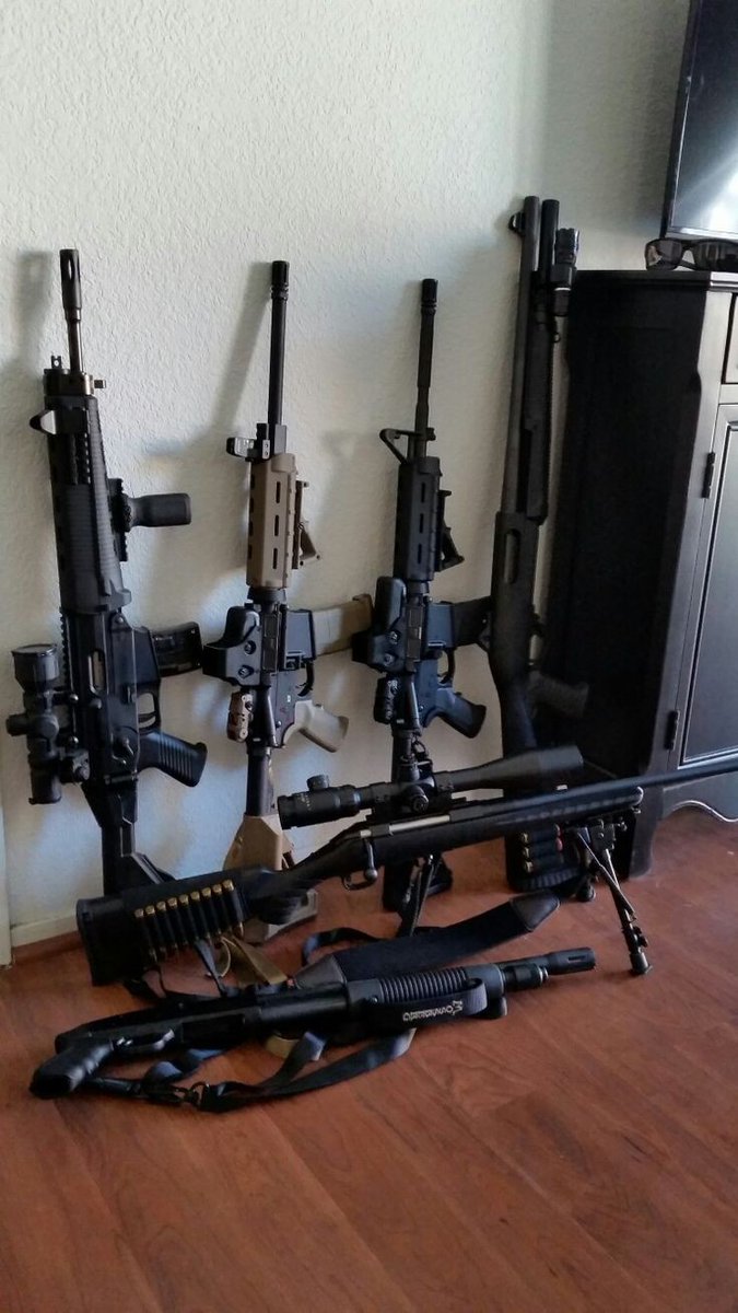 _Gun_Lover's tweet photo. Rt if you love #guns https://t.co/aKHFgJdoyd