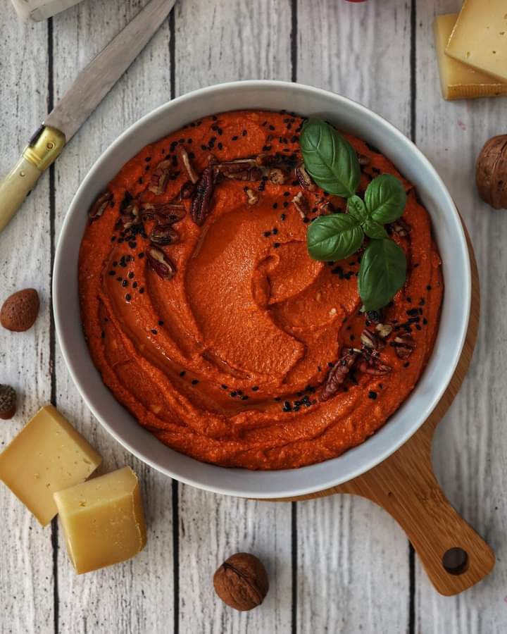 Muhammara 
📍 Alepo, Syria 🇸🇾 
⭐  4.6
💯  #3 best-rated vegan dish in the world

Discover Syria: tasteatlas.com/syria

Muhammara is a nutritious dip originating from the Syrian city of Aleppo. It is made with a combination of roasted red peppers, olive oil, and ground…