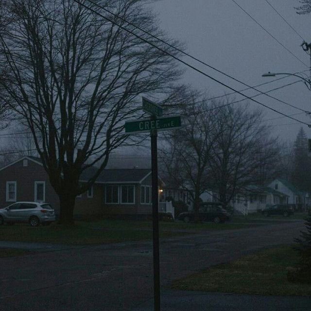 violettweets_'s tweet photo. pov: the world’s sleeping and you’re the only one awake. https://t.co/OOrqr3ShAn