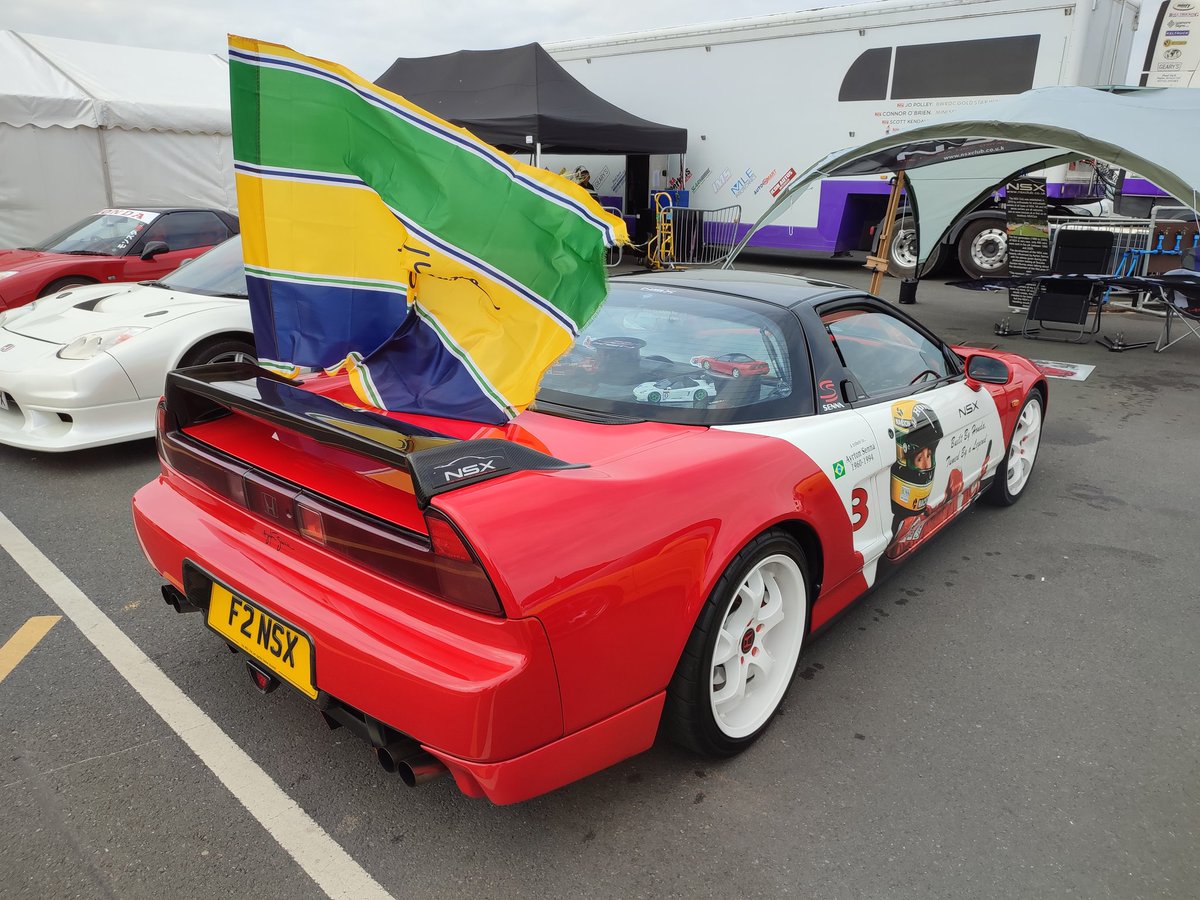 richtea141's tweet photo. @Motorcardiaries Loved this one. I could possibly afford one of the NSX models in the rear window. https://t.co/ZV8Sh0rMJQ