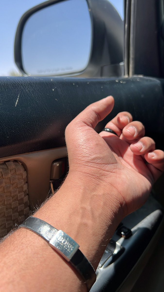 مابقى بحرٍٍ من بحوري لوصلك. ماغرقته