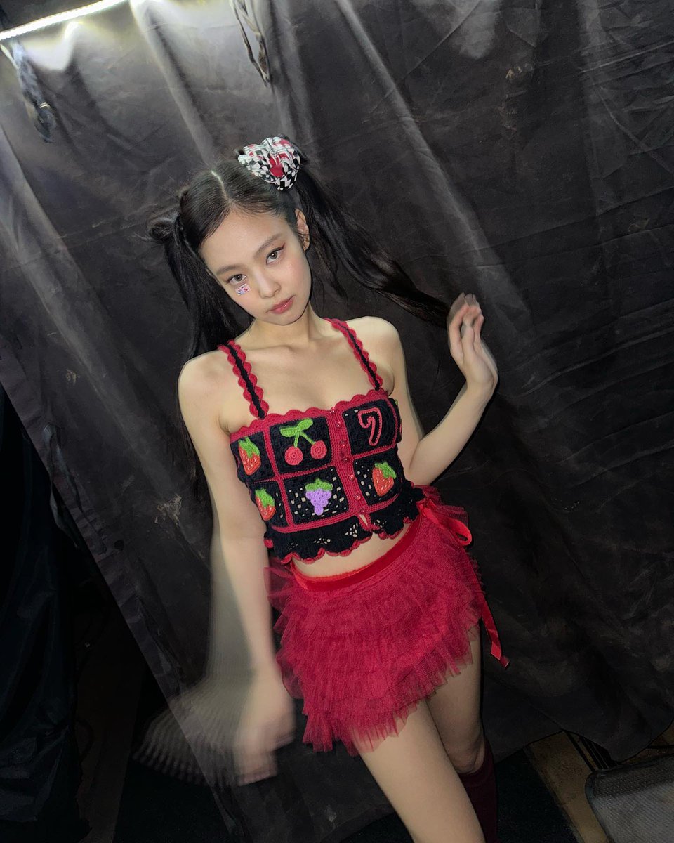 ImBlink04's tweet photo. Jennie inspired top from her solo performance from Taiwan, made by me😁
#jennie #blackpink #top #crochet #handmade
PS. The original wasn't made by me, I want to clarify this, I just re-create it:))
©️ To the original designer 🥰 https://t.co/A3Y98LUzHp