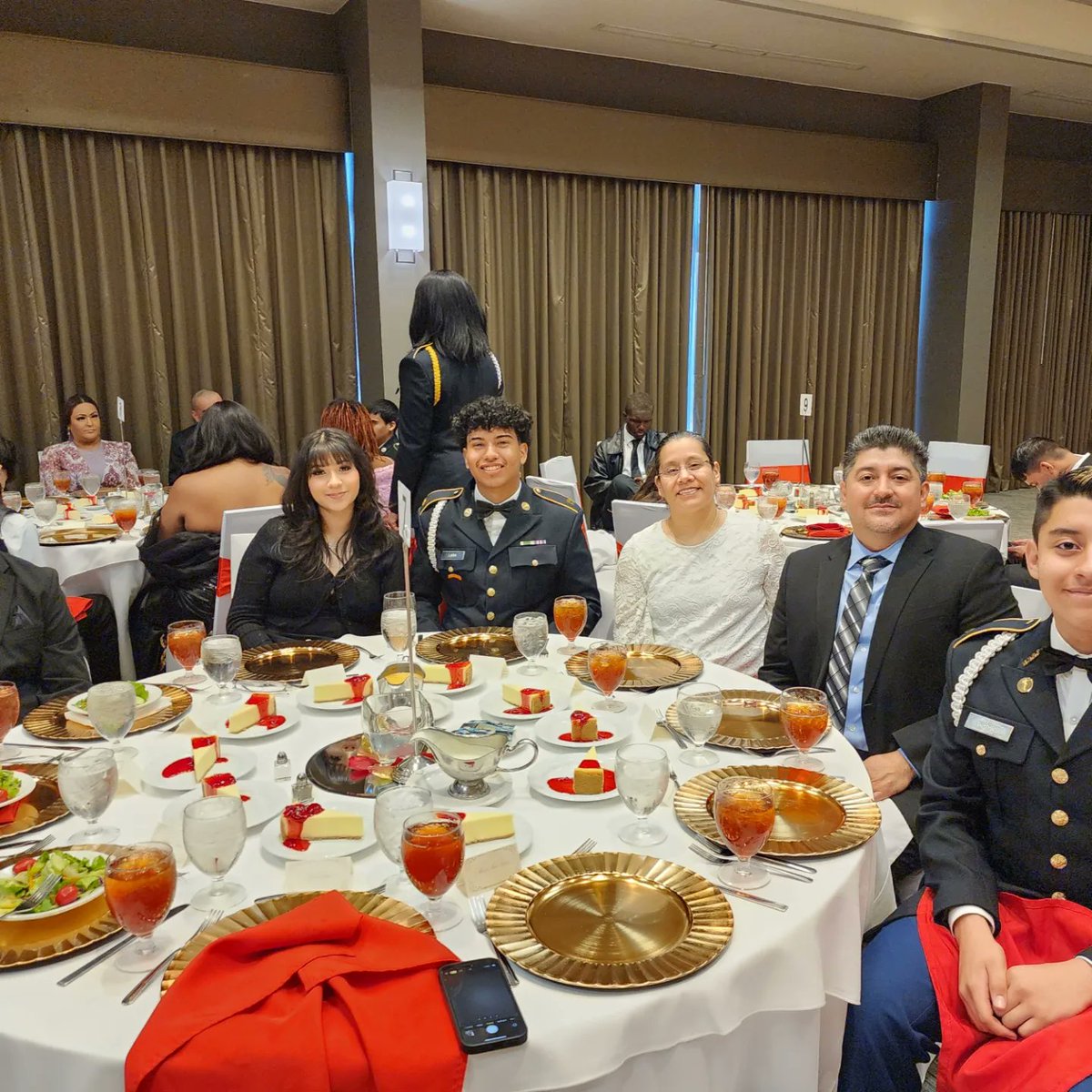 DvilleJROTC's tweet photo. Family support means everything! https://t.co/M6skdzQnAD
