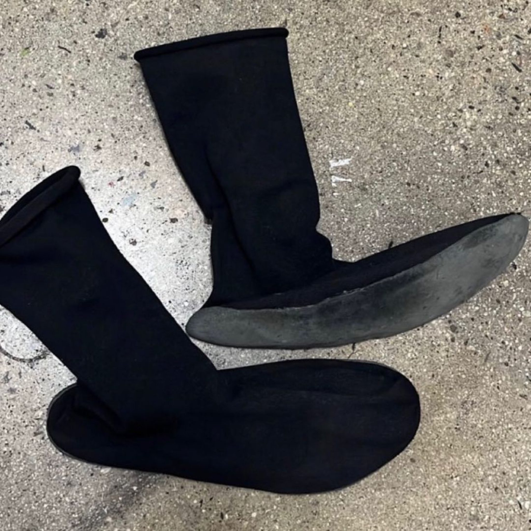 YEEZY MAFIA on X: First look at a Yzy Sock sneaker prototype inspired by  Japanese Tabi Boots  / X