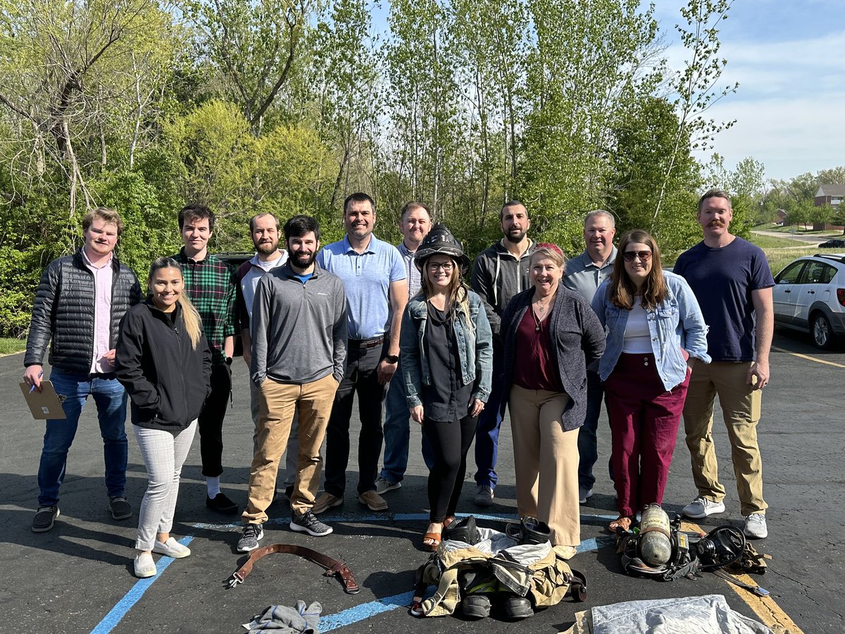 teamSBS1975's tweet photo. In honor of the Columbia Memorial Stair Climb, our very own, Joe Resch, brought in his gear and allowed each of our team members to see how quickly they could put it all on! What a memorable staff meeting 🚒 https://t.co/TRkmoJgip5