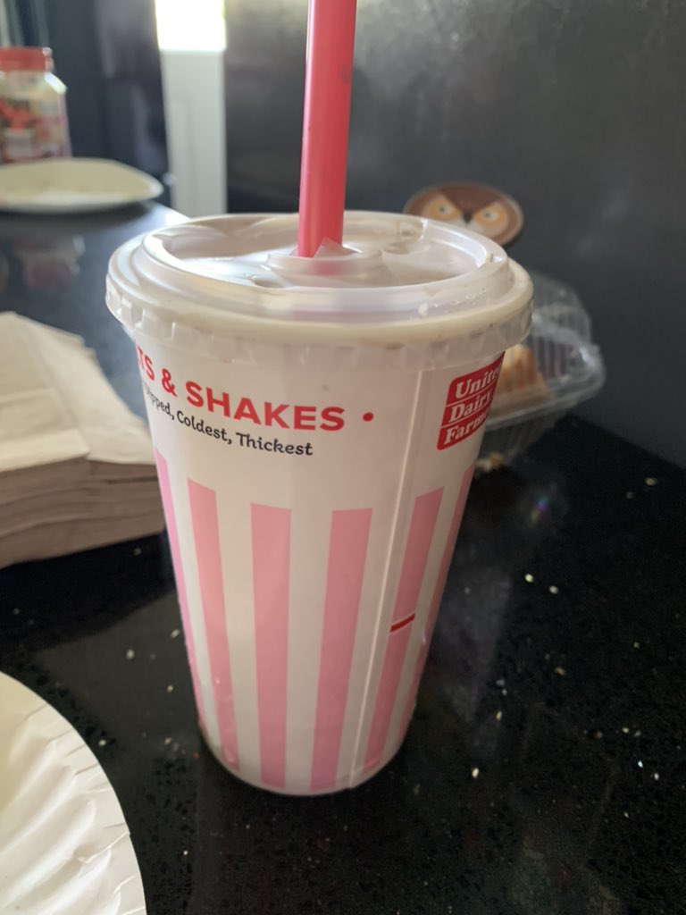 FieldsofCookies's tweet photo. Typically I get this as a treat when we drive through Ohio- now I can only think of Edward. After 2 weeks and I still think about #Nefarious #NefariousMovie. You did a fantastic job @SteveDeaceShow! That’s the impact you want!❤️ https://t.co/L40U5Lj50i
