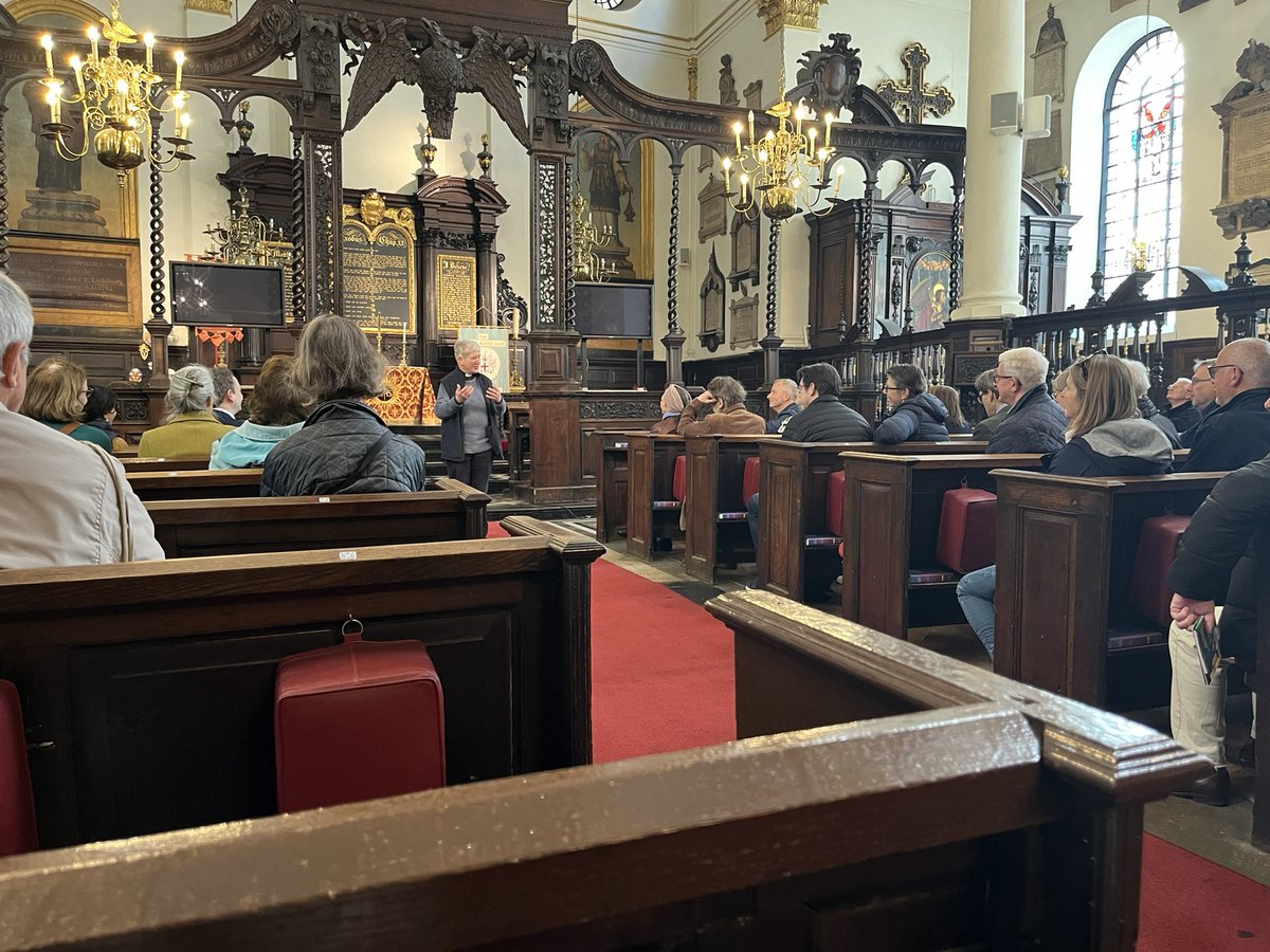 KHedderly's tweet image. A wonderful time on Saturday on this walking tour exploring some of Wren’s greatest City churches. @Wren300M #BankChurches
#SquareMileChurches Thank you to all who hosted.