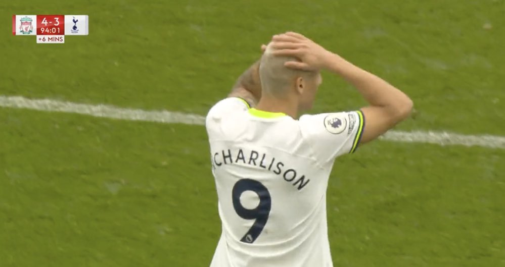 AnfieldEdition's tweet photo. Life comes at you fast eh, @richarlison97? https://t.co/lp5o2fbMJP