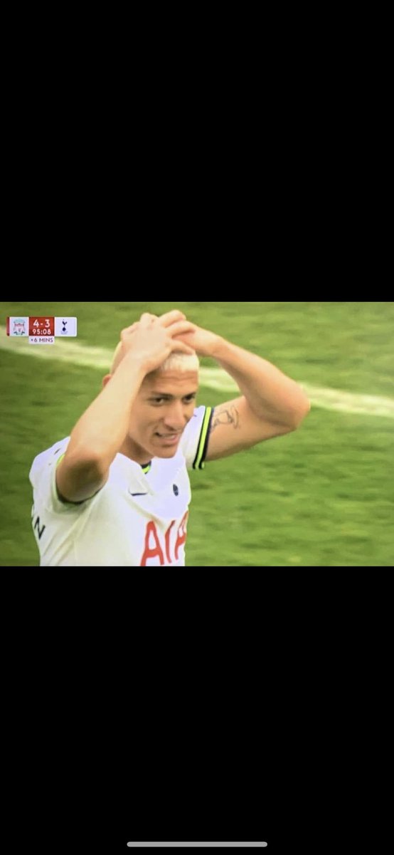 Tomc8703's tweet photo. Scores takes his top off to loose the game 90 seconds later 🤣🤣 gobshite https://t.co/PavvKgw3Jd