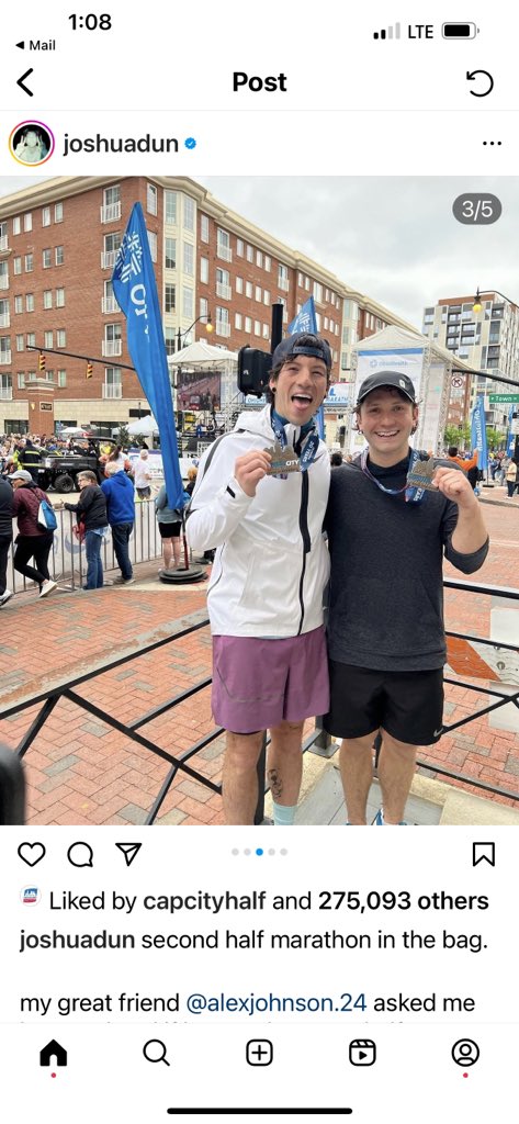 You never know who might come to <a href="/CapCityHalf/">Capital City Half</a>! We appreciate all 10,000 of you that Celebrated with us yesterday and did something they were once afraid to do! <a href="/joshuadun/">josh dun</a> Giddyup! DB