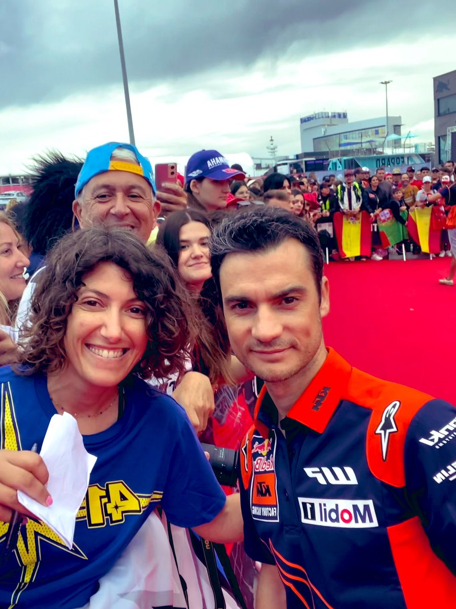MariloMaese's tweet photo. Otro año más en @circuitodejerez 😊
Este año aún más especial porque hemos disfrutado de @26_DaniPedrosa en pista 🥰 https://t.co/7nqqo8yv1r