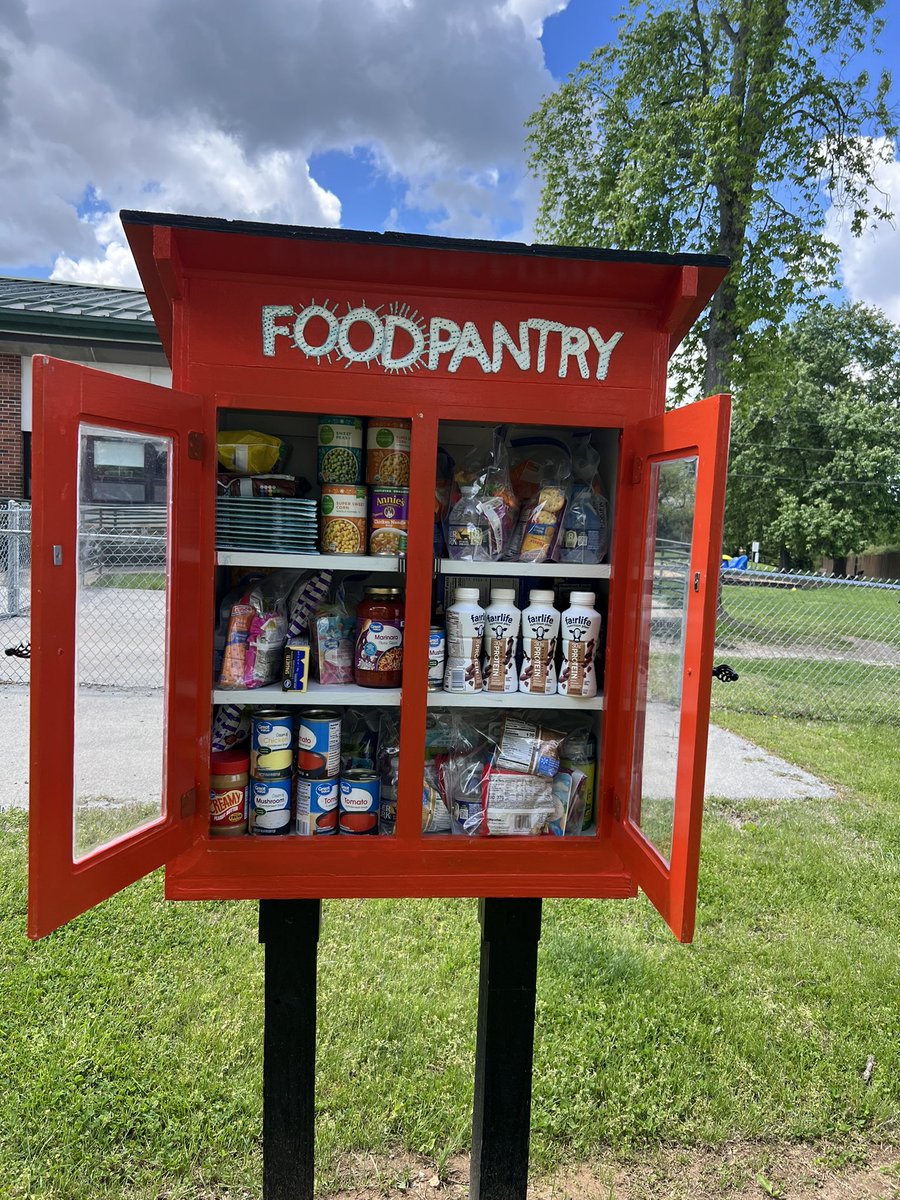 One Mission. One Vision. One Team. The Chenoweth pantry is stocked! Thank you to our school community <a href="/RAKLOUISVILLE/">RAK LOUISVILLE</a> for your partnership! Special shout out to the Sustek family and St. Matthew’s United Methodist for signing up to support for the month of May. 💙⚾️🐴 <a href="/JCPSZone2/">Elementary Zone 2</a>