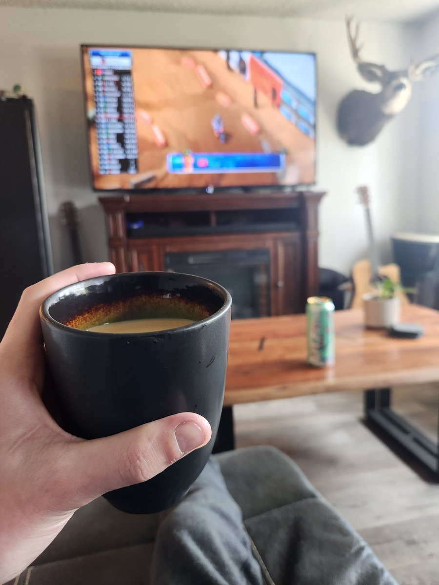 OnyxSux's tweet photo. Coffee and supercross, the perfect Sunday morning 😌 https://t.co/kp0xjnIilx