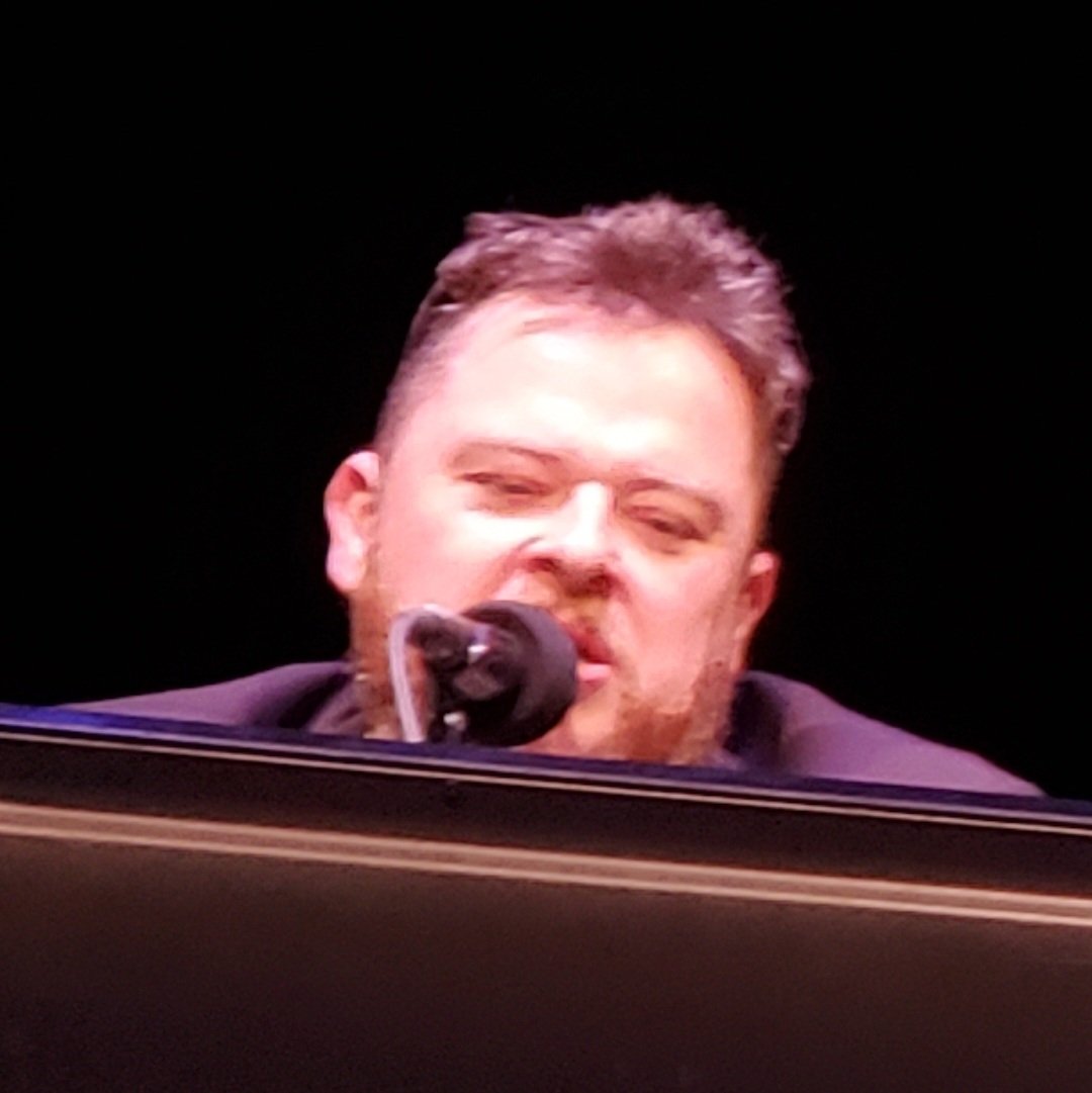 jayy_mp3's tweet photo. My favorite images I took of @JustinMcElroy last night at the #mbmbamlive show in Denver. https://t.co/uY2pZgMrks