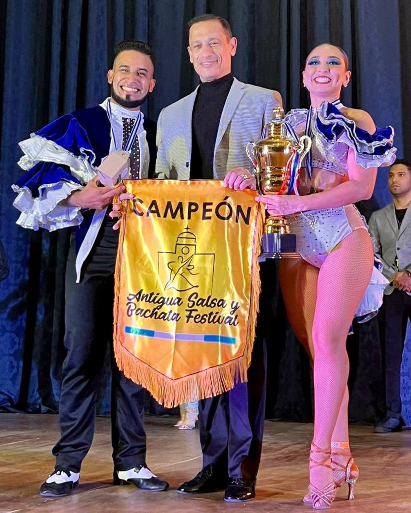 INDES El Salvador on Twitter "🕺💃 ¡Campeones! 🏆 La pareja de bailarines