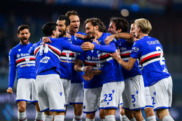 CultureFoot7's tweet photo. 🇮🇹 La Sampdoria au bord du précipice ! 

Le club de Gênes est en difficulté sportive occupant une triste 20ème place. Mais le champion d'Italie 1991, lourdement endetté, risque surtout une rétrogradation administrative en Serie D voir même en division régionale. Tristesse ! https://t.co/aZH8MYi1E8